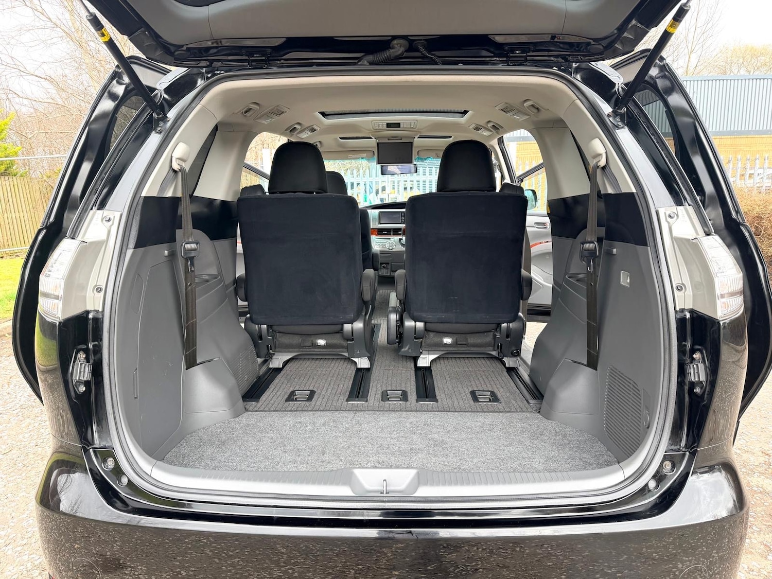 Used Toyota Estima 2012 for sale - 77921696: Photo 16