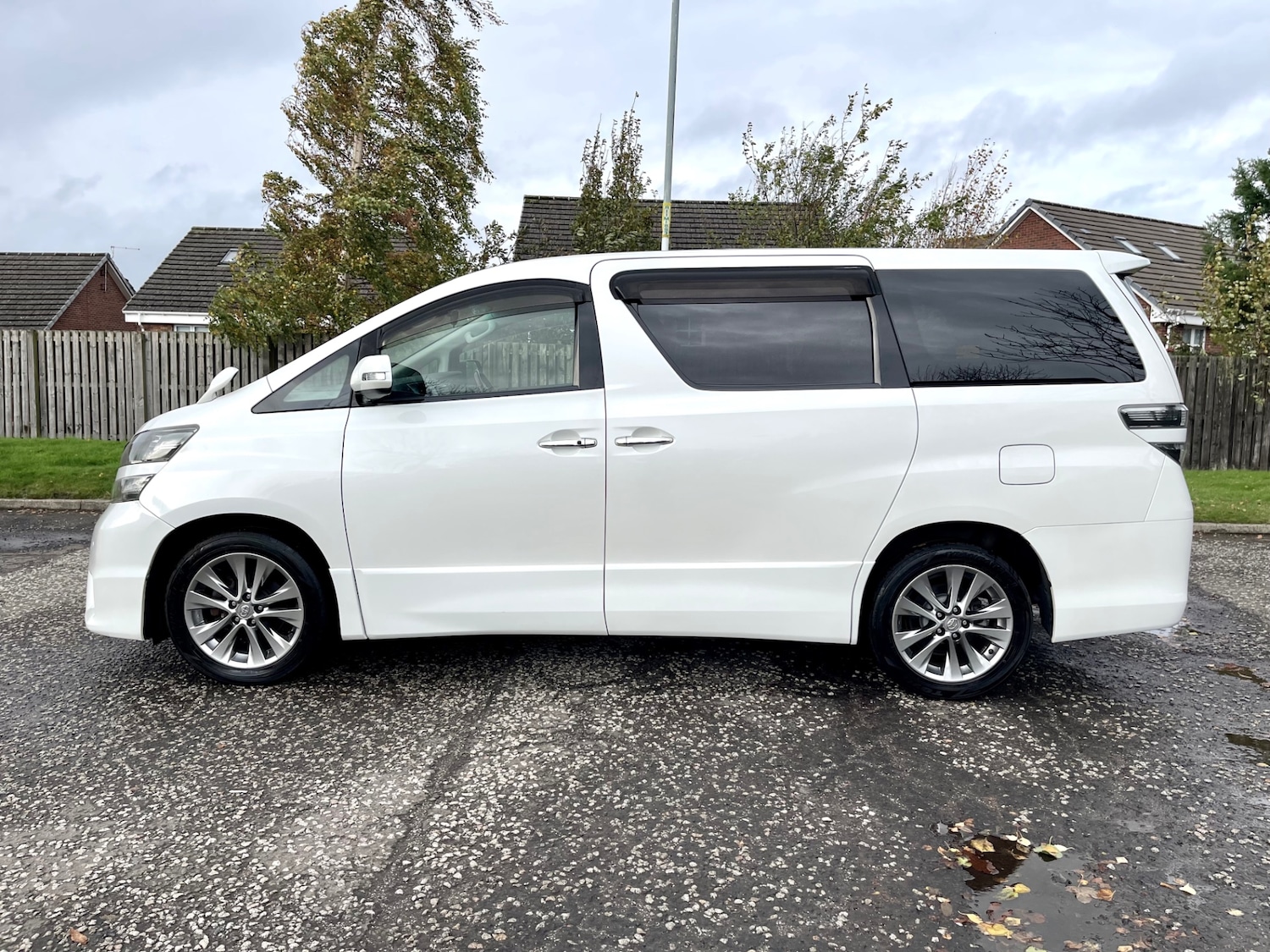 Used Toyota Vellfire 2010 for sale - 77083683: Photo 13