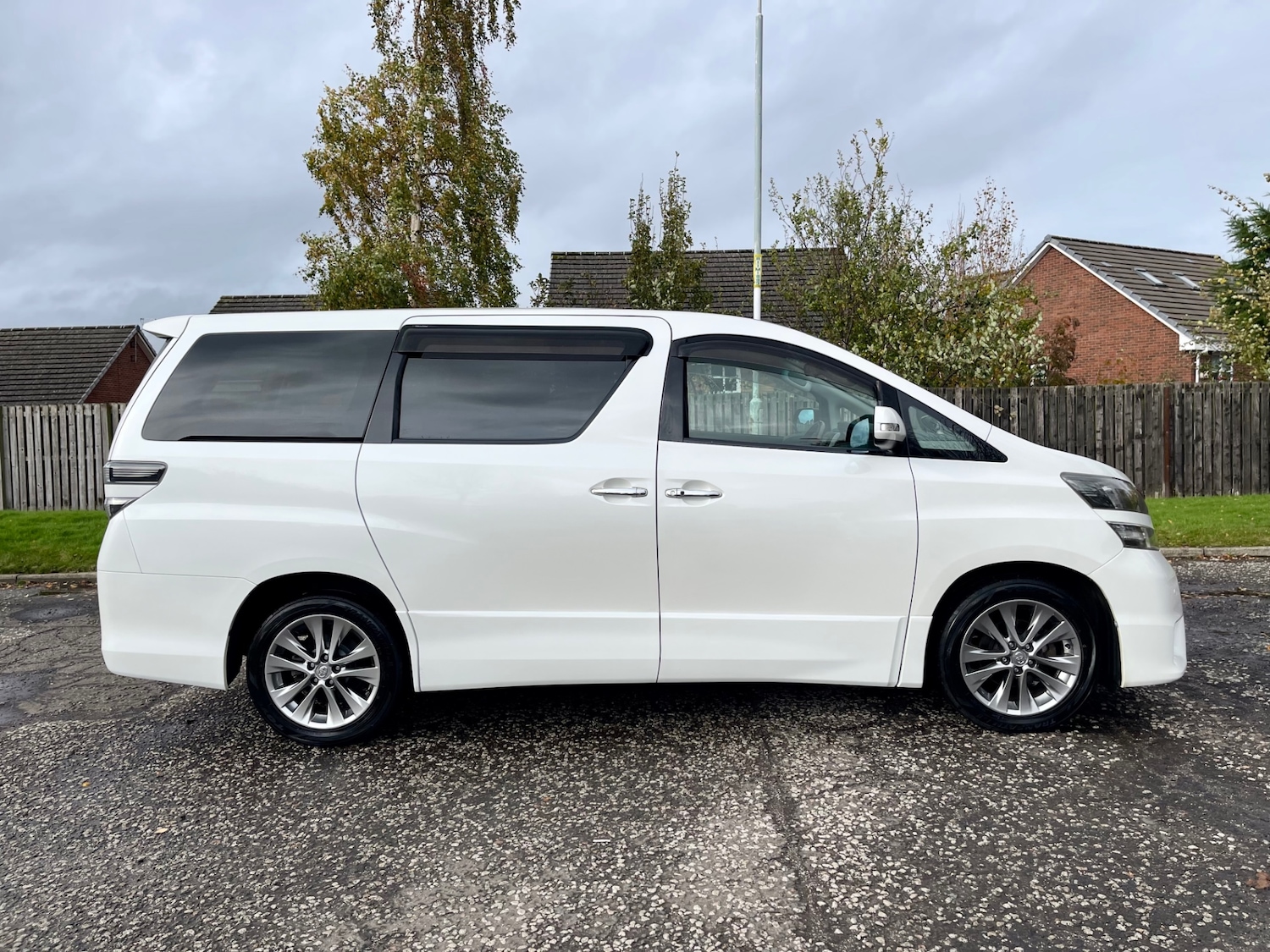 Used Toyota Vellfire 2010 for sale - 77083683: Photo 14