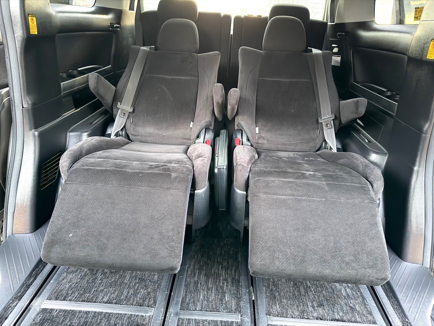 Used Toyota Vellfire 2010 for sale - 77083683: Photo 17