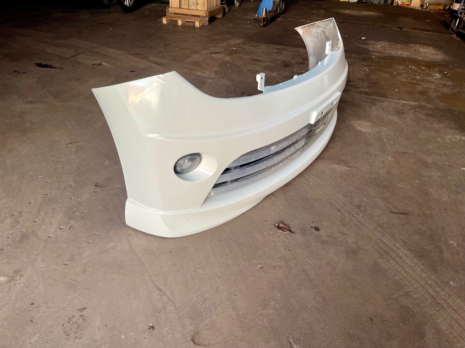 Used Nissan Elgrand for sale - 77083683: Photo 3