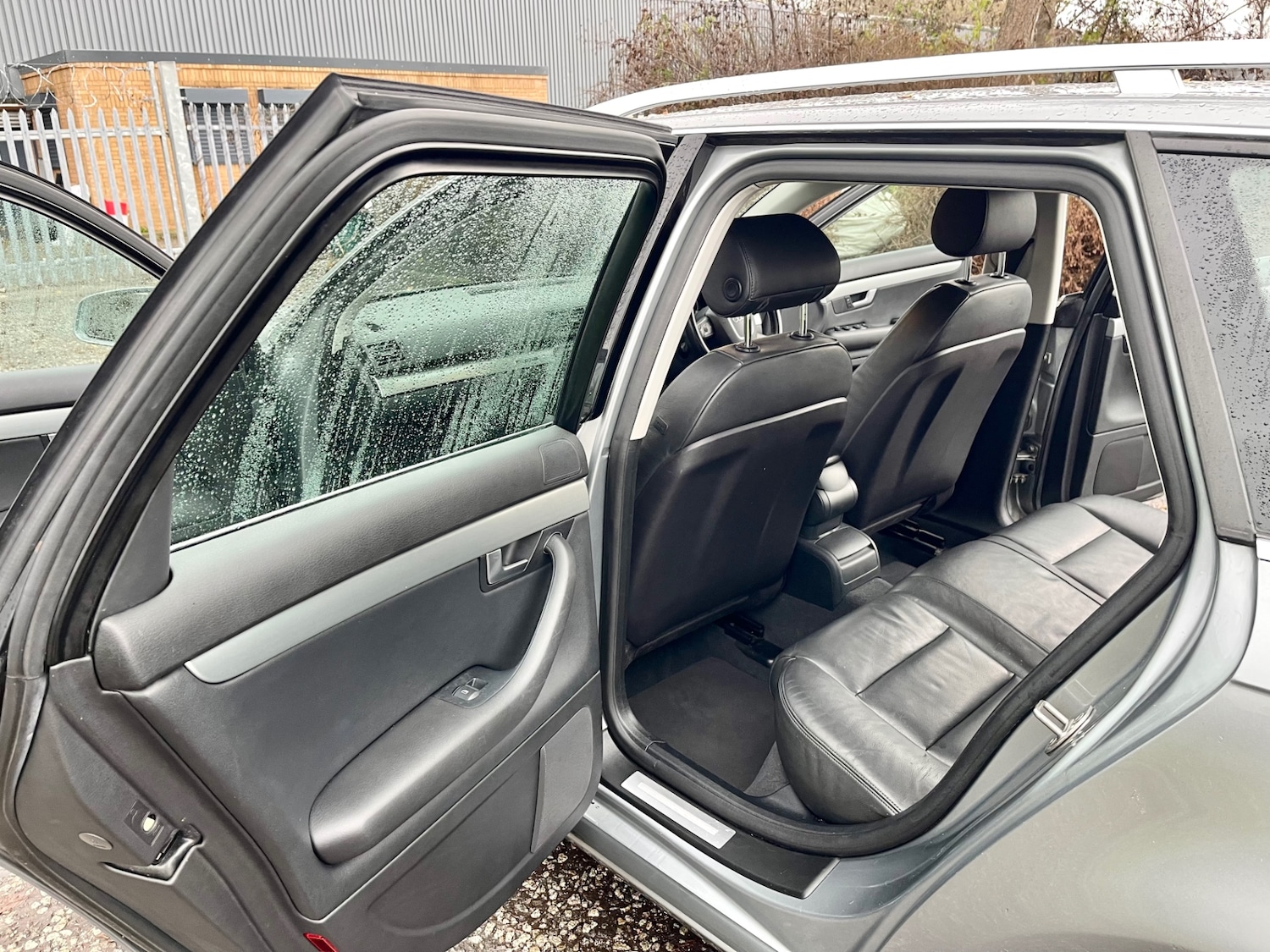 Used Audi A4 2005 for sale - 76713386: Photo 10