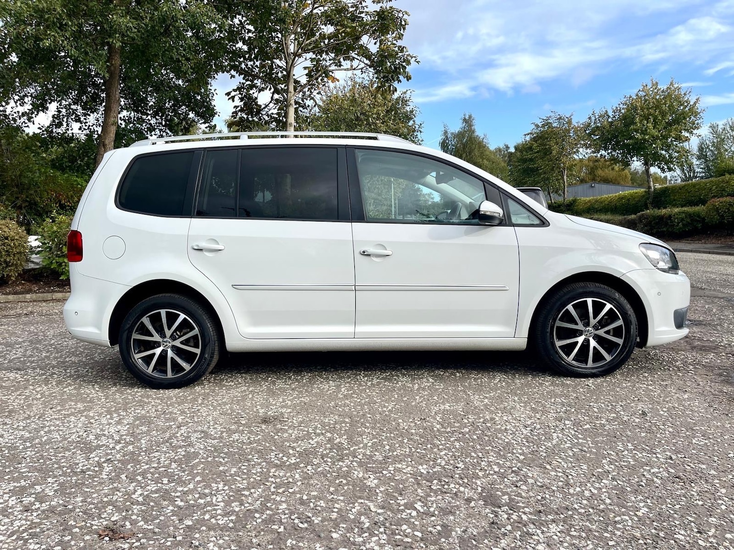 Used Volkswagen Touran 2014 for sale - 75988292: Photo 16