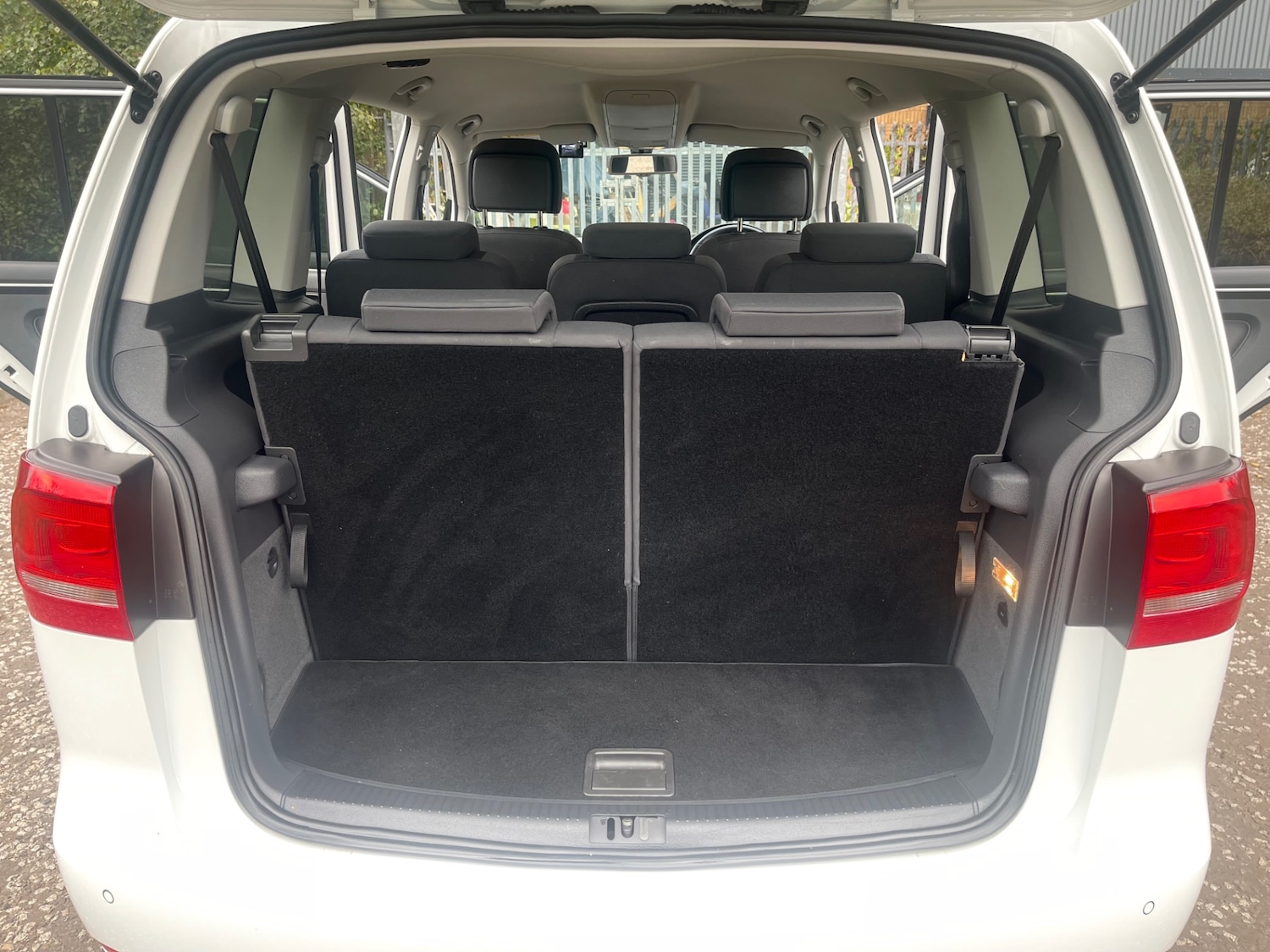 Used Volkswagen Touran 2014 for sale - 75988292: Photo 22