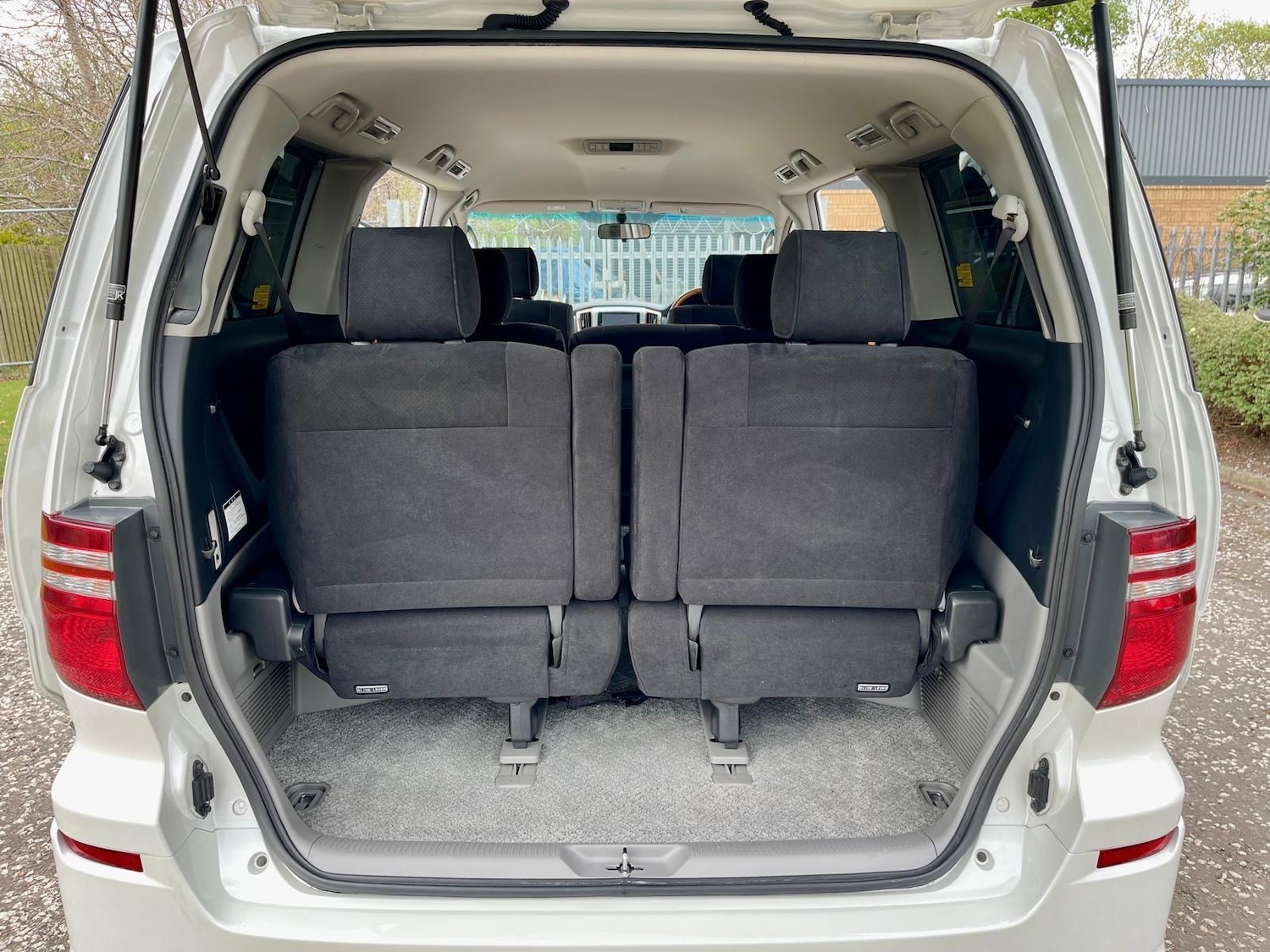 Used Toyota Alphard 2008 for sale - 77059892: Photo 12