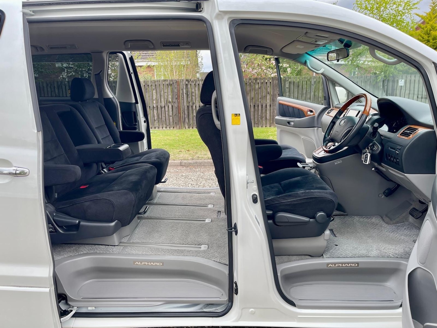 Used Toyota Alphard 2008 for sale - 77059892: Photo 7