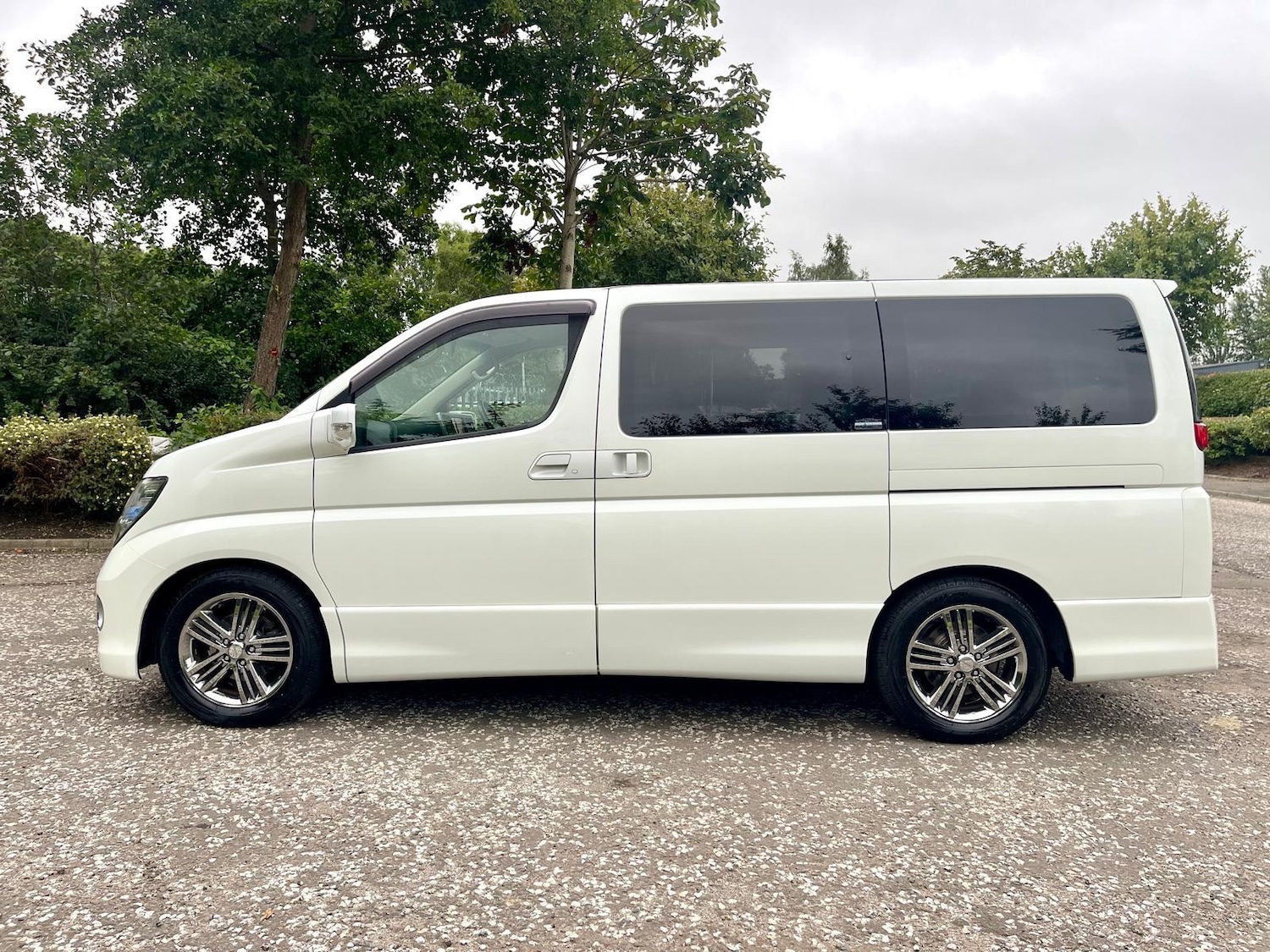 Used Nissan Elgrand 2005 for sale - 76012031: Photo 18
