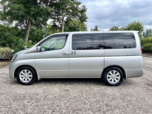 Used Nissan Elgrand 2007 for sale - 75301709: Photo 19