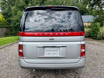 Used Nissan Elgrand 2007 for sale - 75301709: Photo
