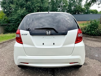 Used Honda Jazz 2011 for sale - 79259472: Photo