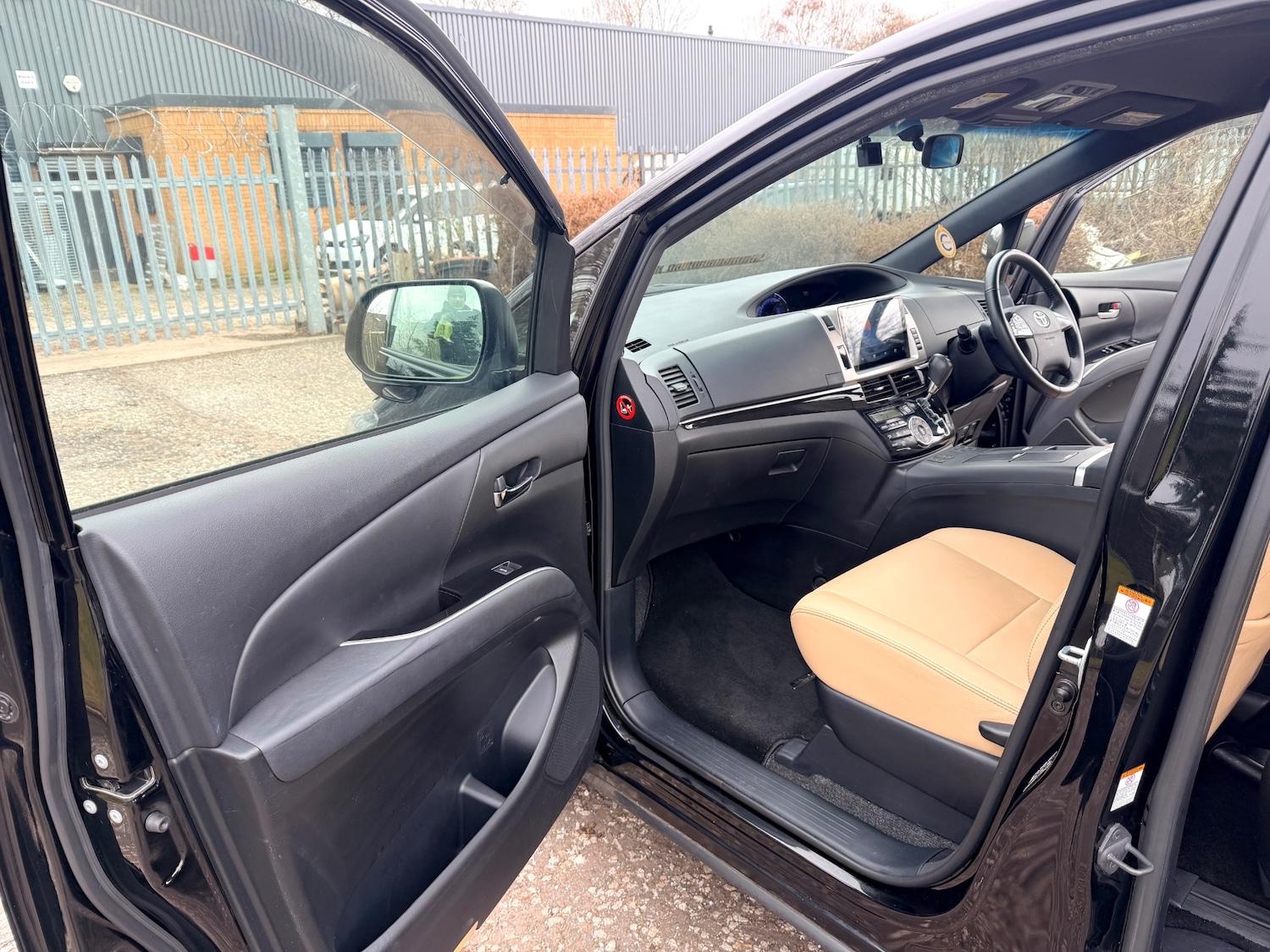 Used Toyota Estima for sale - 77635824: Photo 15