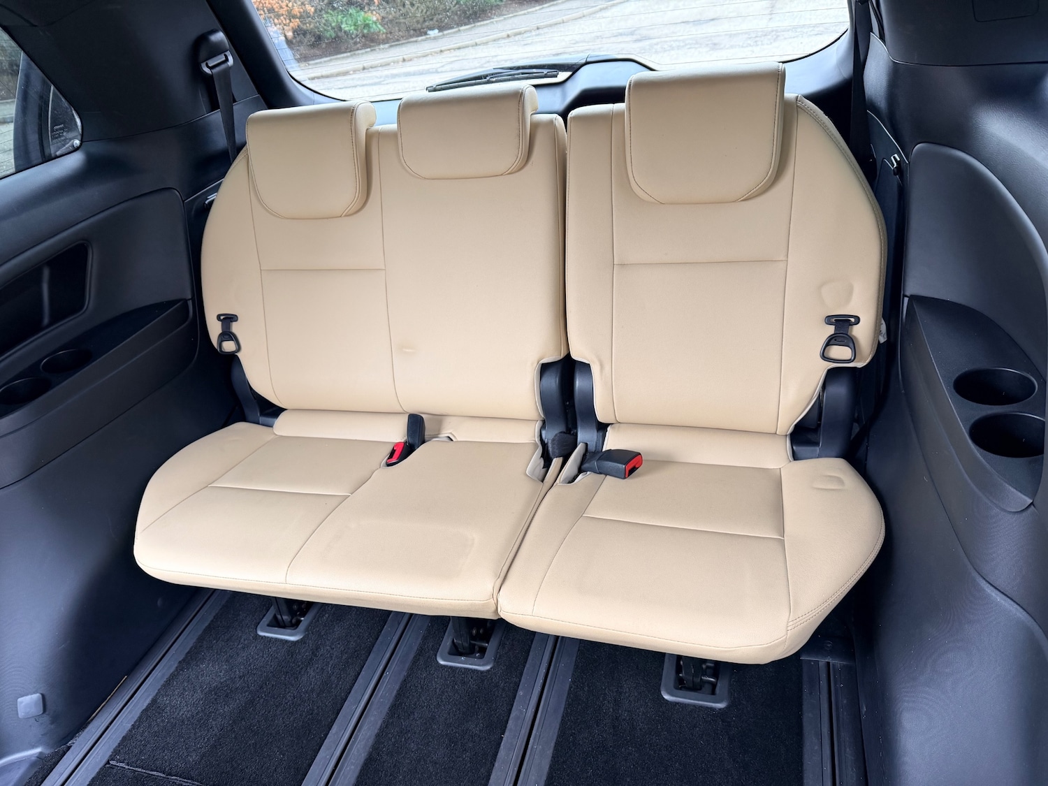 Used Toyota Estima for sale - 77635824: Photo 16