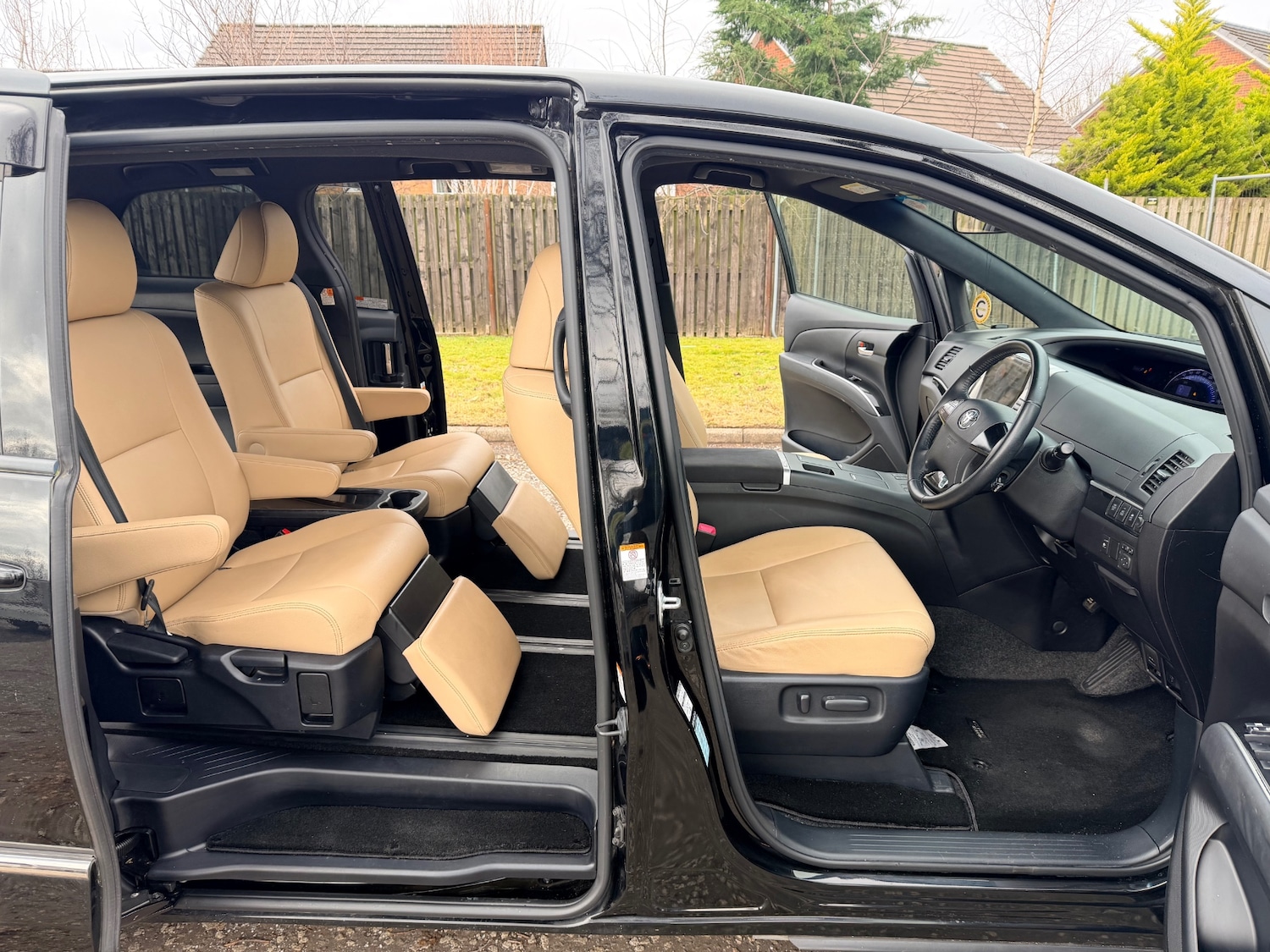 Used Toyota Estima for sale - 77635824: Photo 6