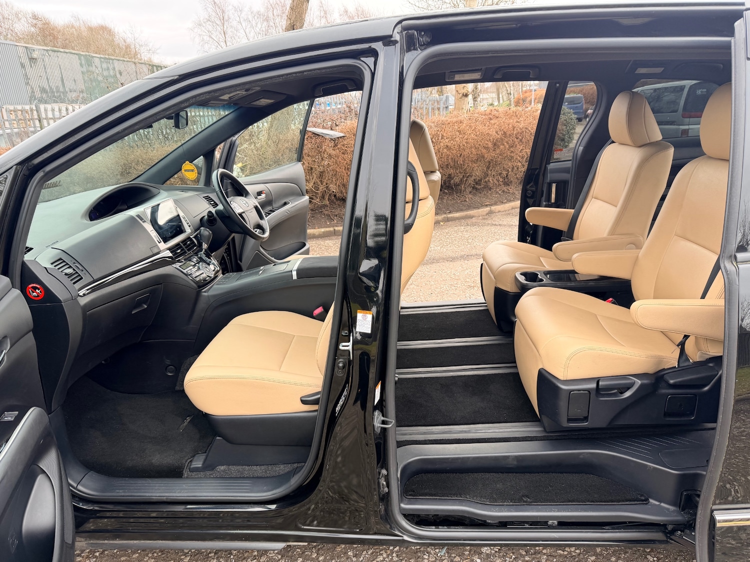 Used Toyota Estima for sale - 77635824: Photo 7