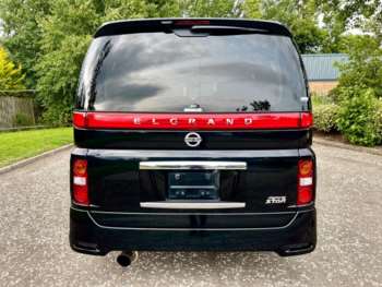 Used Nissan Elgrand 2004 for sale - 67438998: Photo