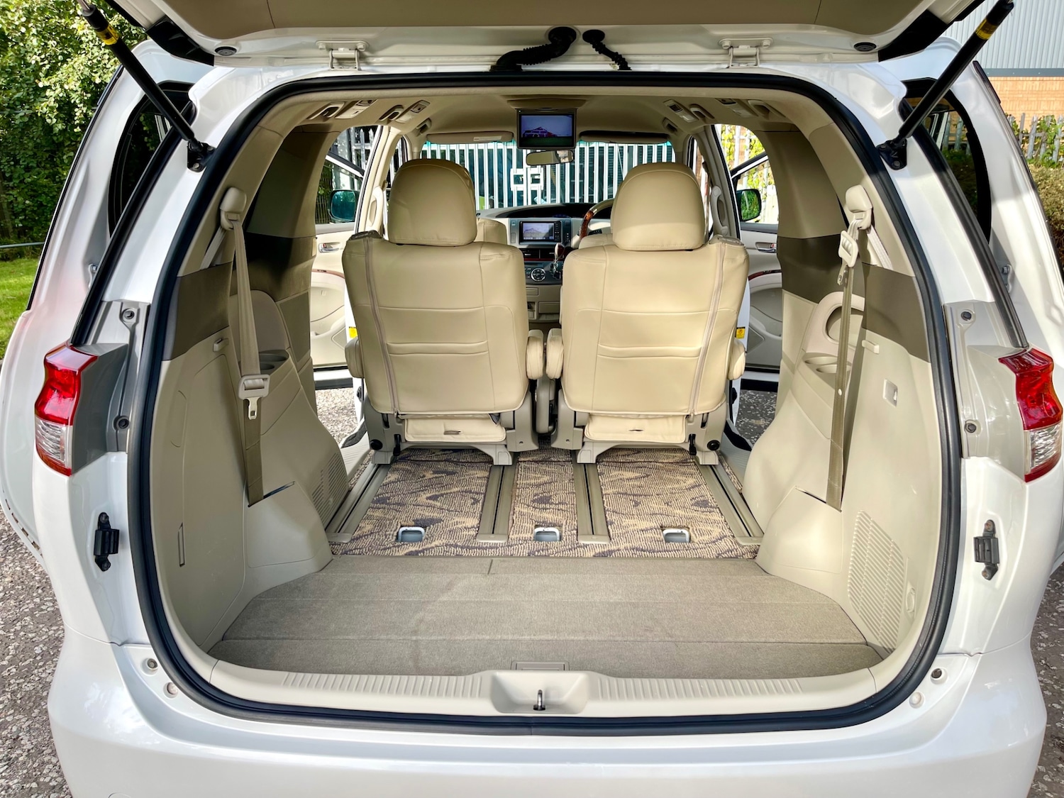 Used Toyota Estima 2012 for sale - 75953749: Photo 13