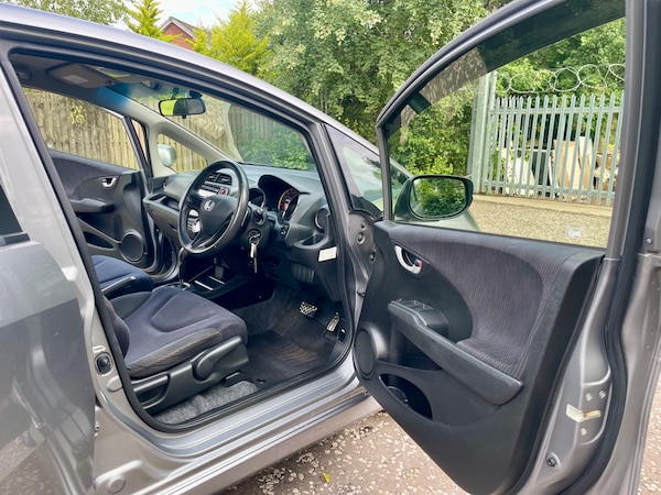Used Honda Fit 2012 for sale - 73125628: Photo 7