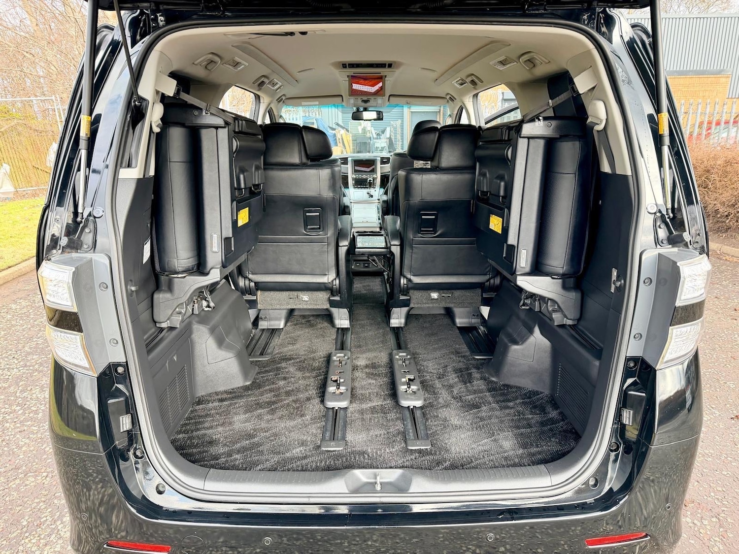 Used Toyota Vellfire 2012 for sale - 77395653: Photo 14