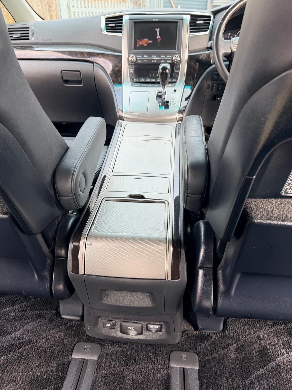 Used Toyota Vellfire 2012 for sale - 77395653: Photo 15