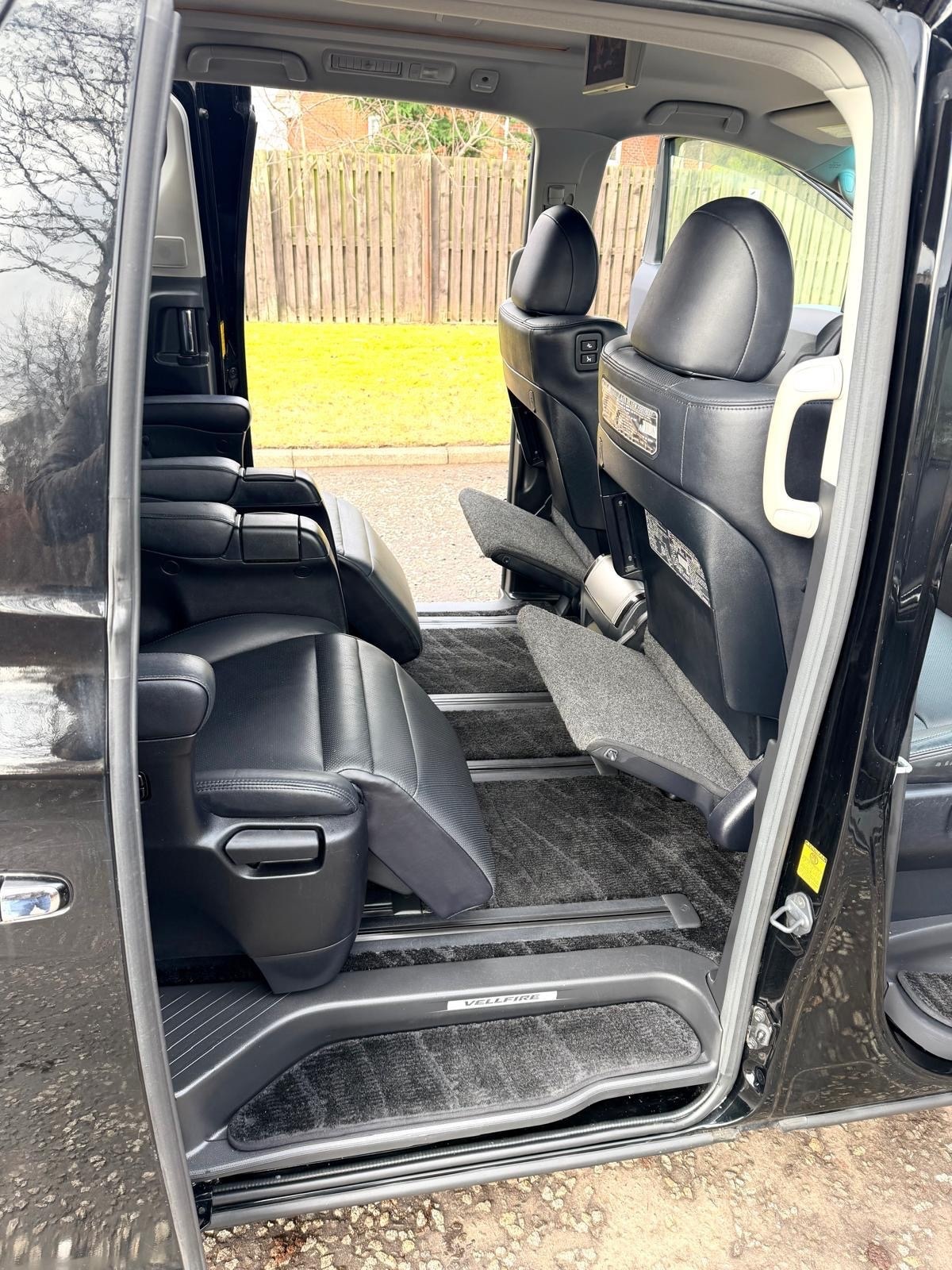 Used Toyota Vellfire 2012 for sale - 77395653: Photo 17