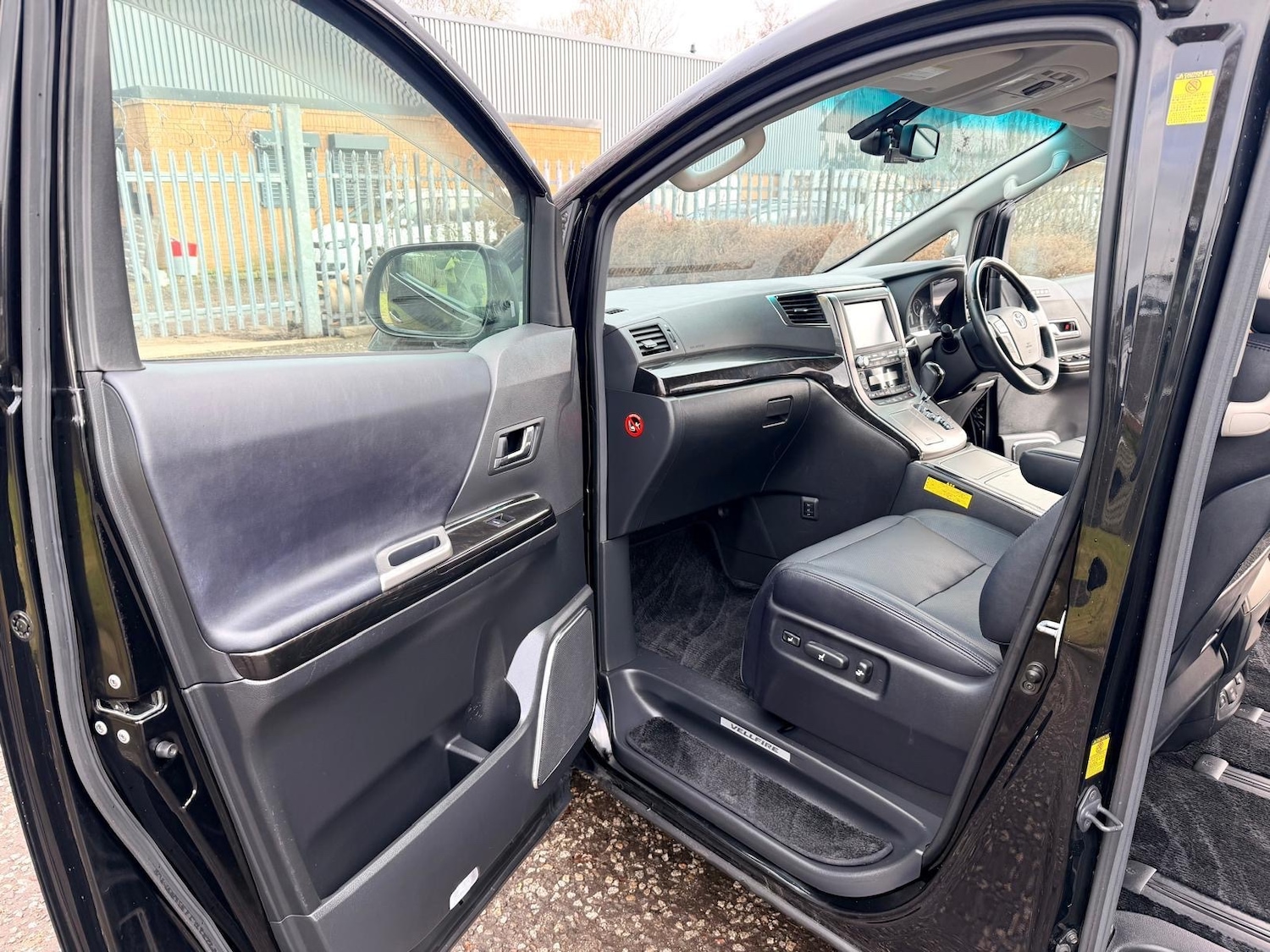 Used Toyota Vellfire 2012 for sale - 77395653: Photo 18