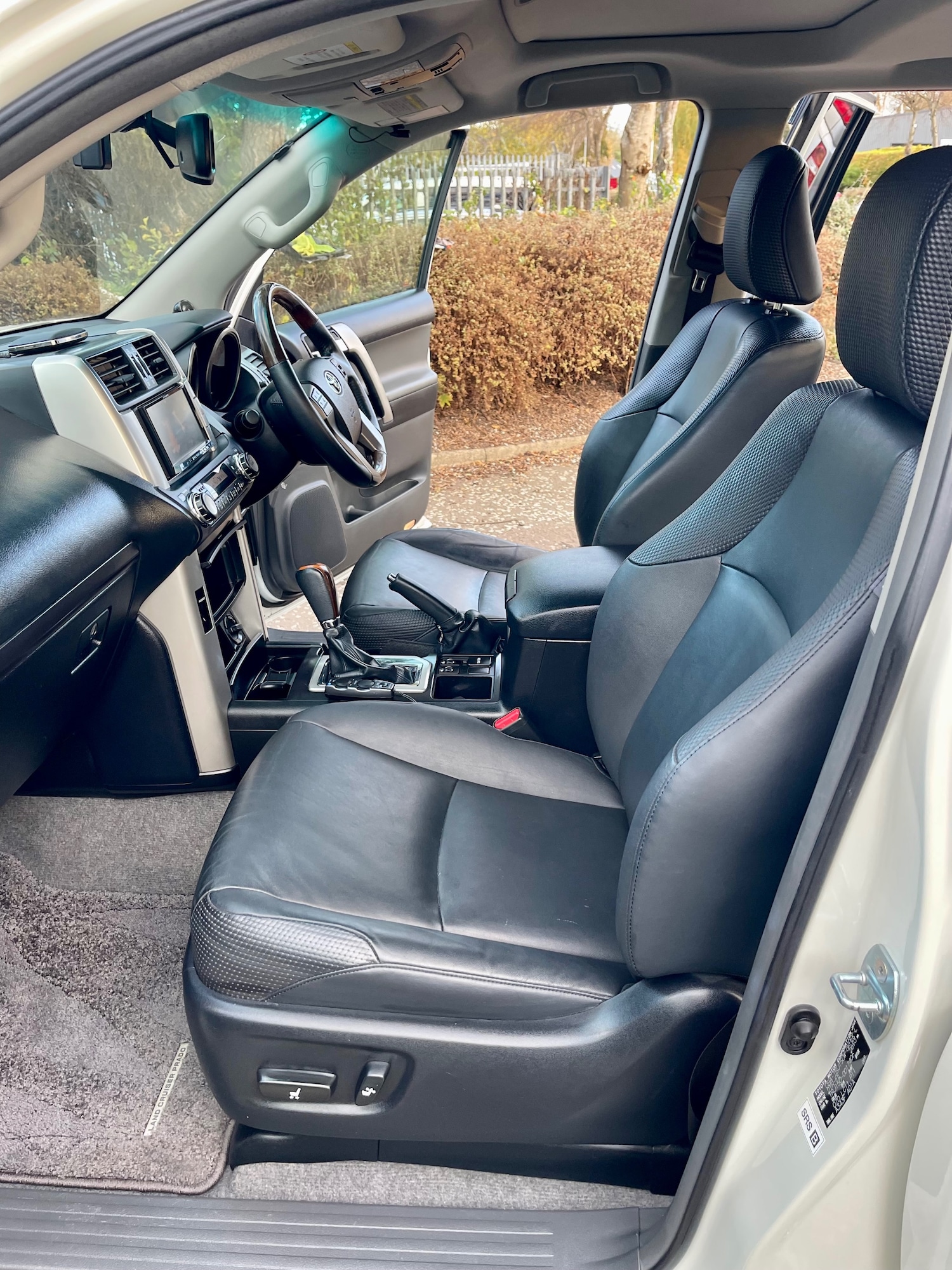 Used Toyota Land Cruiser 2011 for sale - 76377148: Photo 7