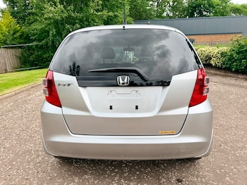 Used Honda Fit 2010 for sale - 78832286: Photo