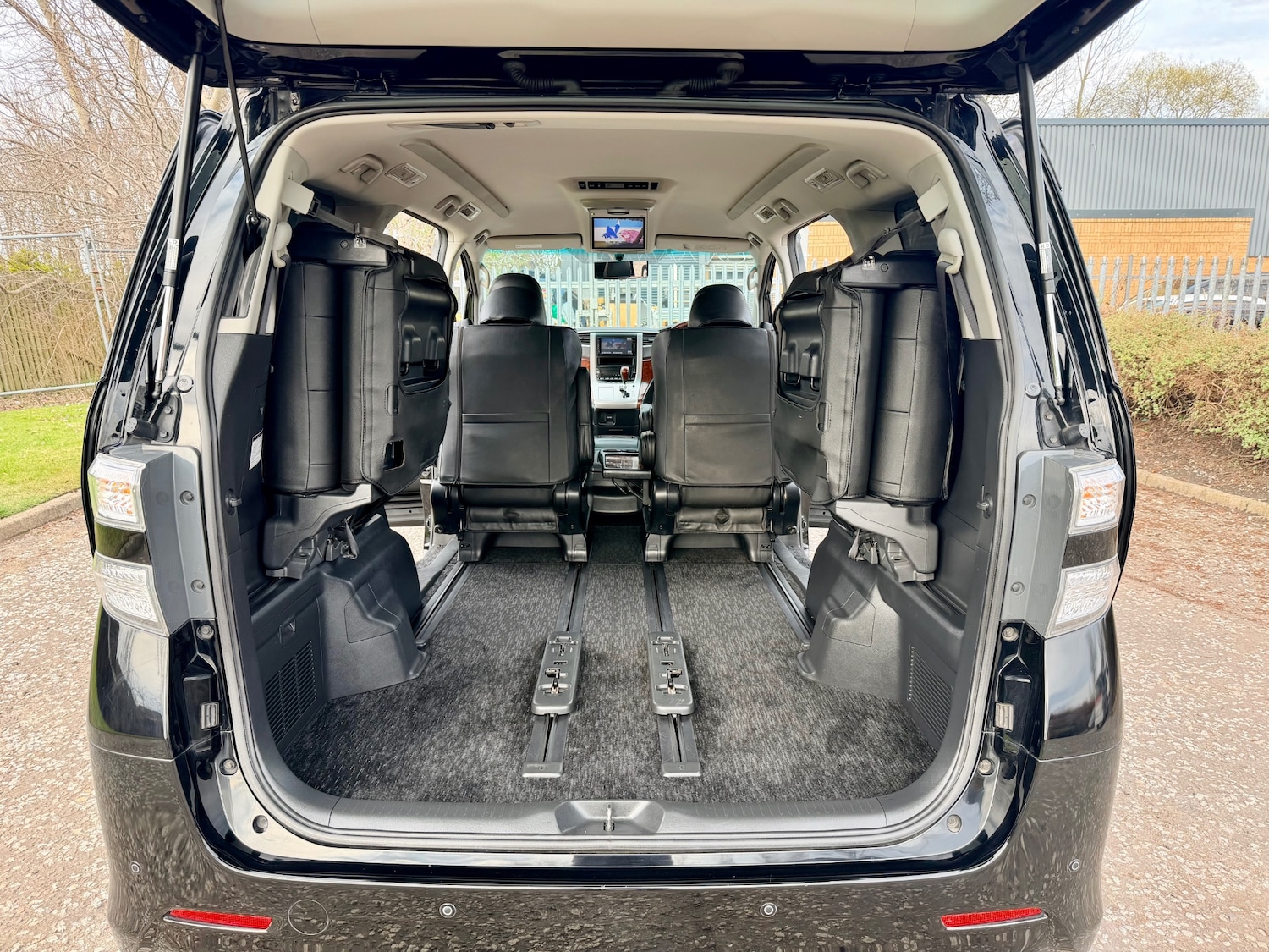 Used Toyota Vellfire 2010 for sale - 78155607: Photo 10