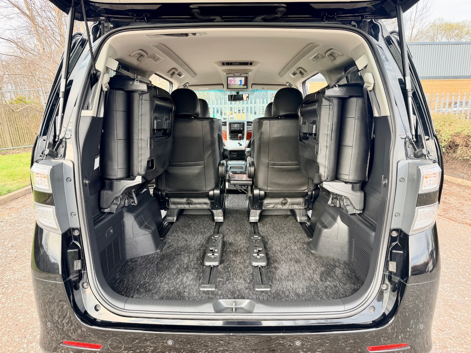 Used Toyota Vellfire 2010 for sale - 78155607: Photo 11