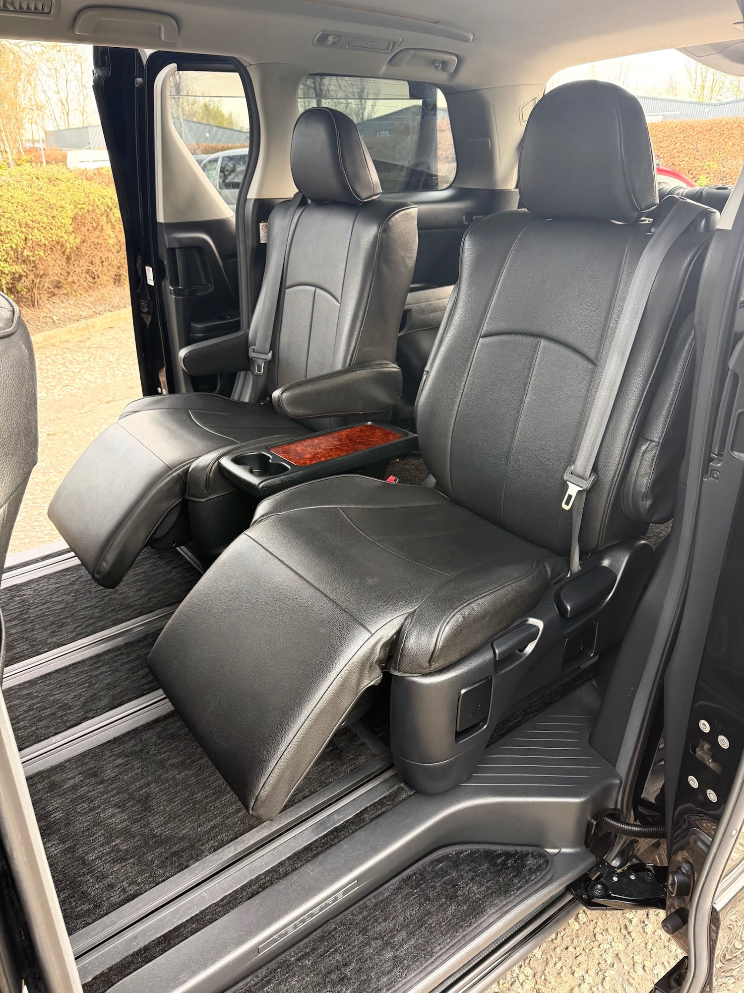 Used Toyota Vellfire 2010 for sale - 78155607: Photo 15