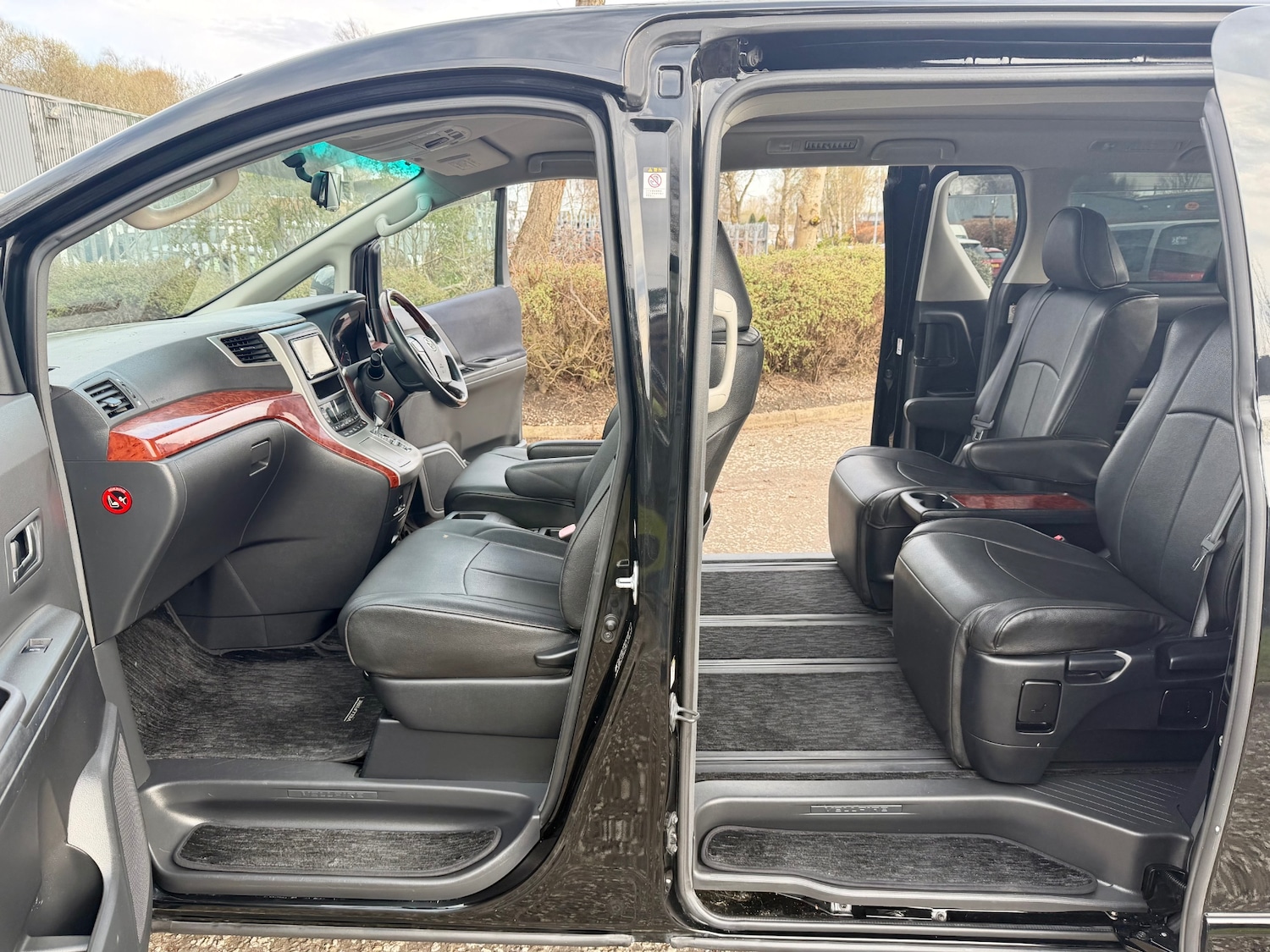 Used Toyota Vellfire 2010 for sale - 78155607: Photo 7