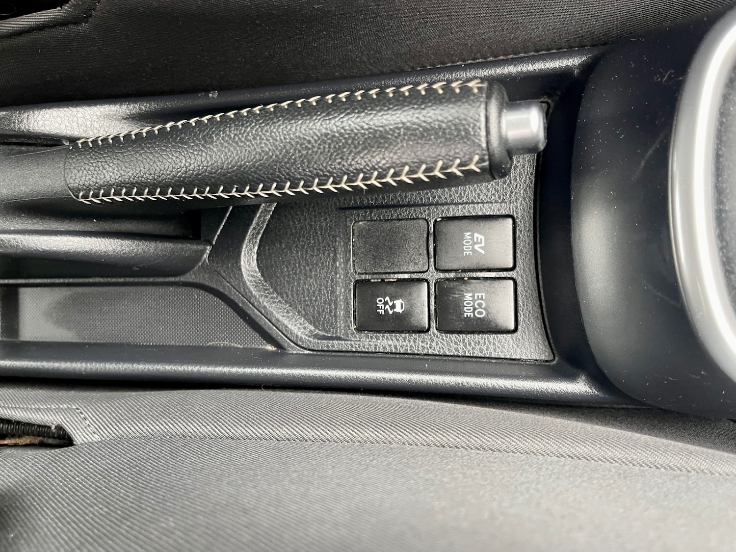 Used Toyota Yaris 2015 for sale - 76343950: Photo 11