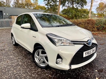 2015 (65) - 1.5 Hybrid Icon 5dr CVT ULEZ Compliance