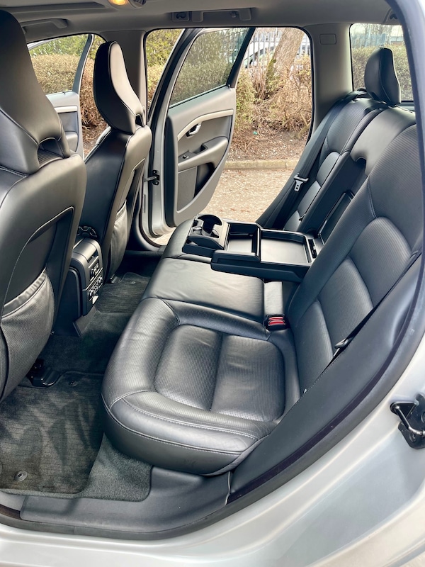 Used Volvo V70 2009 for sale - 72577292: Photo 14