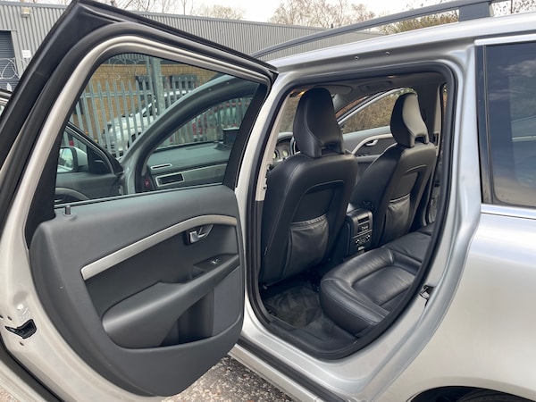 Used Volvo V70 2009 for sale - 72577292: Photo 16
