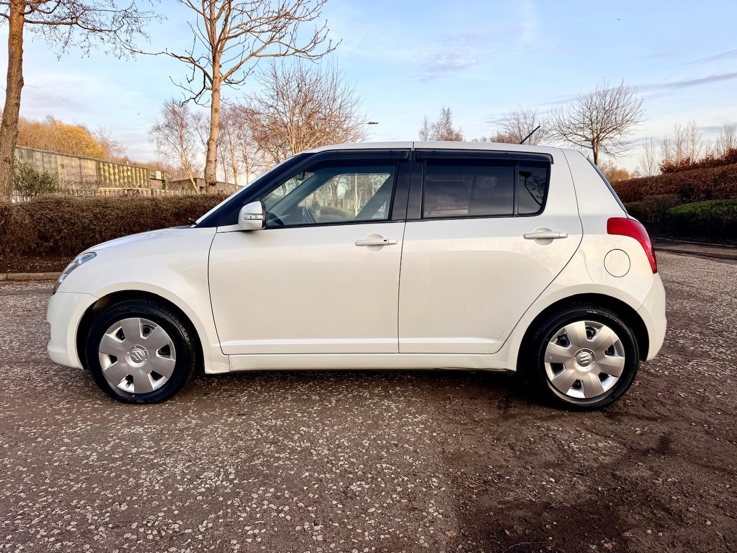 Used Suzuki Swift 2010 for sale - 72577292: Photo 22