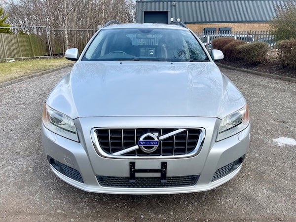 Used Volvo V70 2009 for sale - 72577292: Photo 3