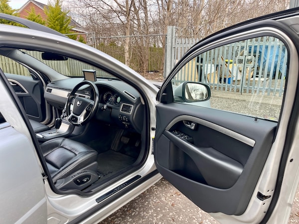Used Volvo V70 2009 for sale - 72577292: Photo 7