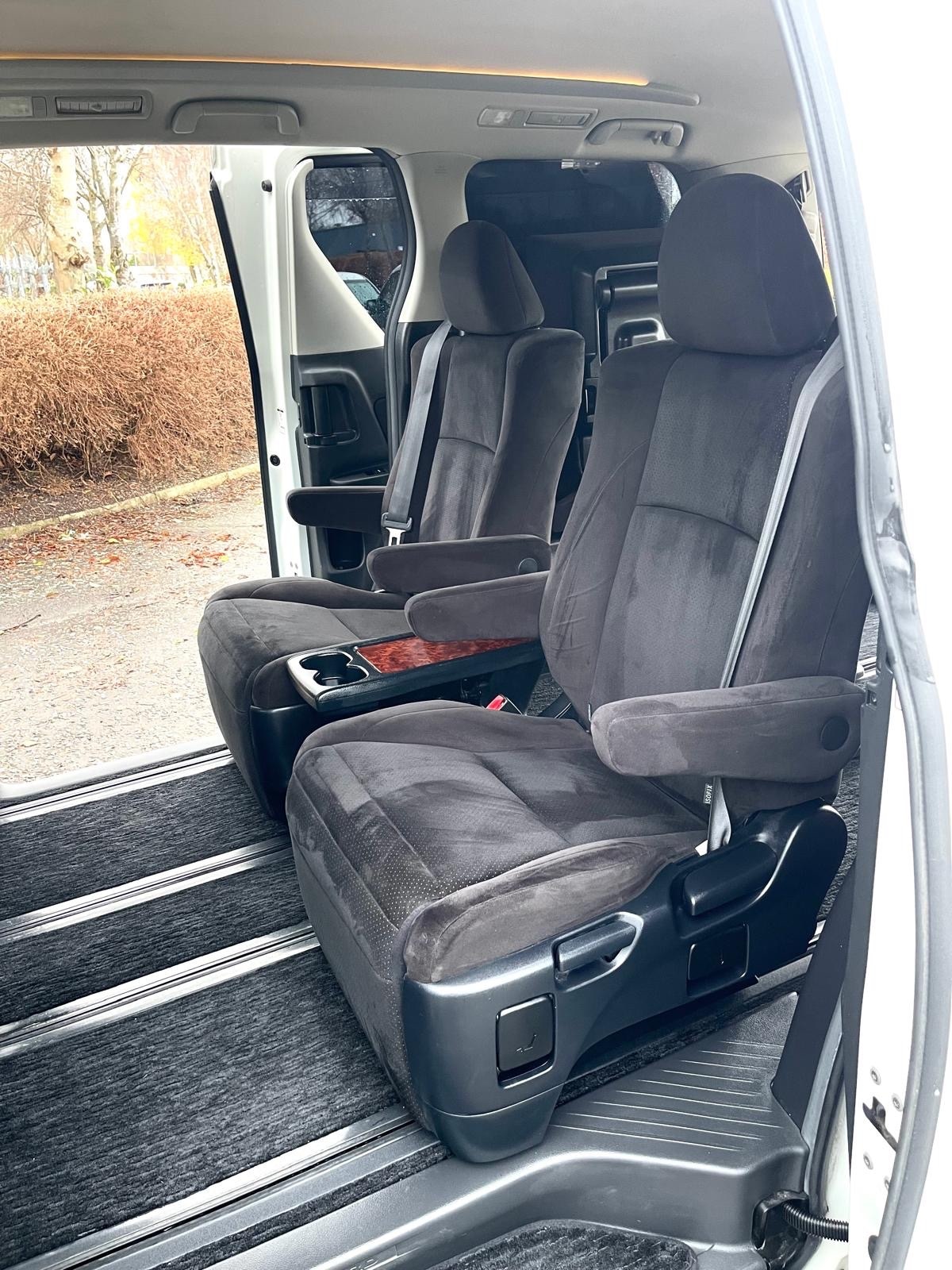 Used Toyota Alphard 2010 for sale - 76855456: Photo 15