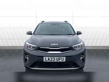 Used Kia Stonic 2023 for sale - 76960673: Photo