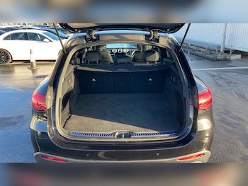 Used Mercedes-Benz GLC 2024 for sale - 76737926: Photo