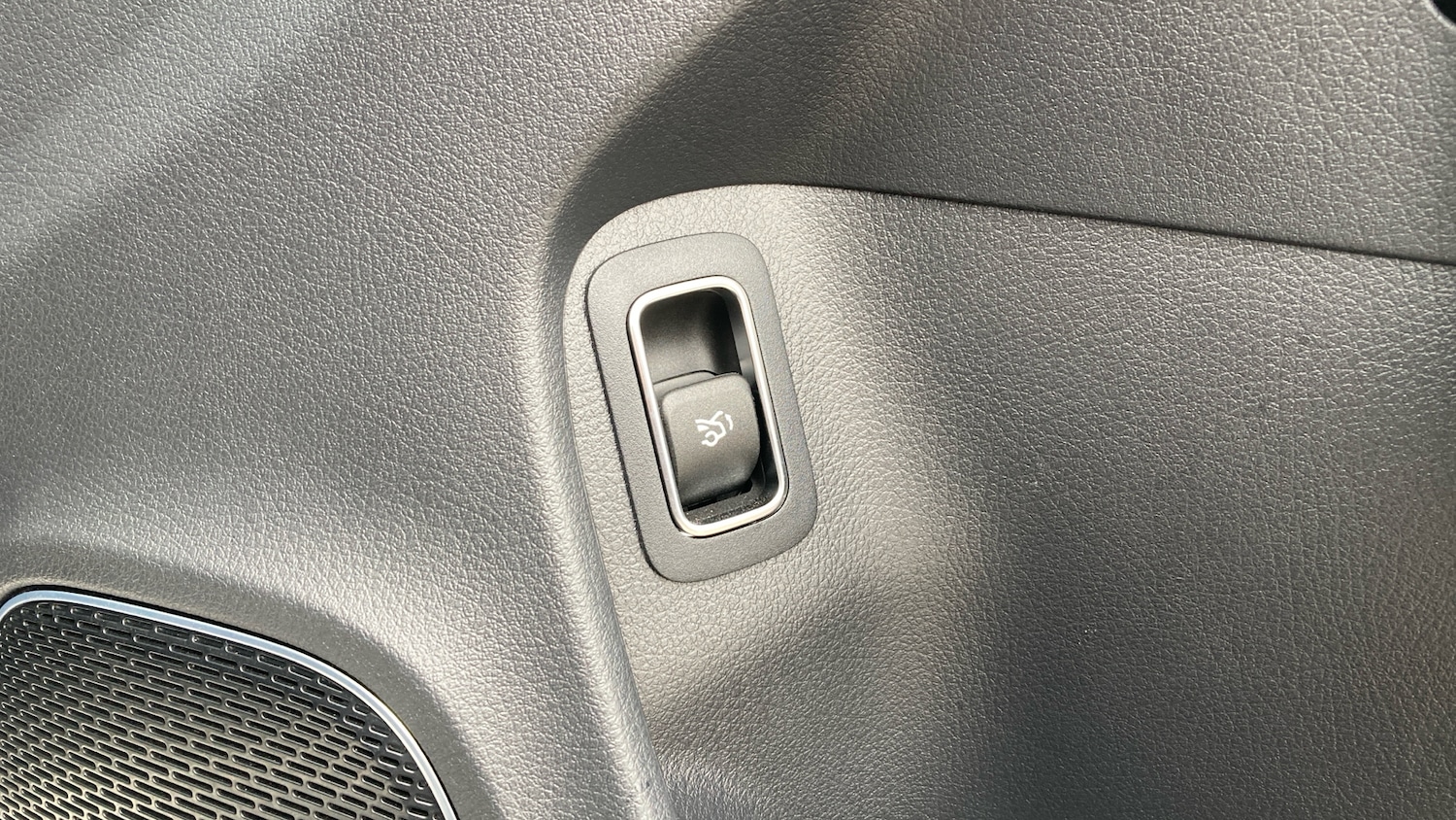 Used Mercedes-Benz CLA 2025 for sale - 78027082: Photo 35