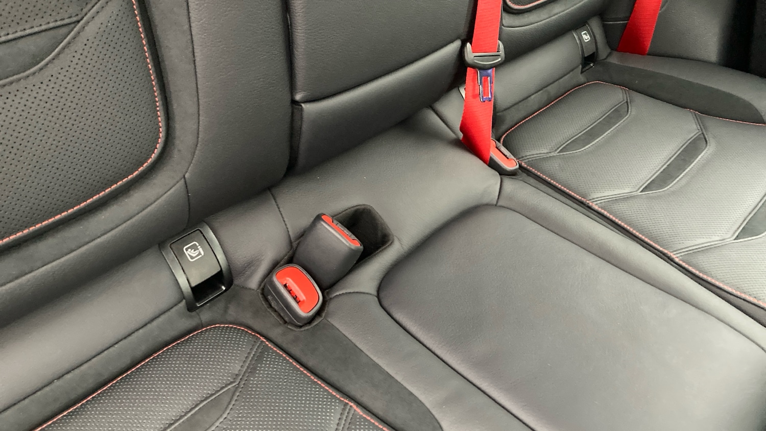 Used Mercedes-Benz GLC 2024 for sale - 77518933: Photo 17