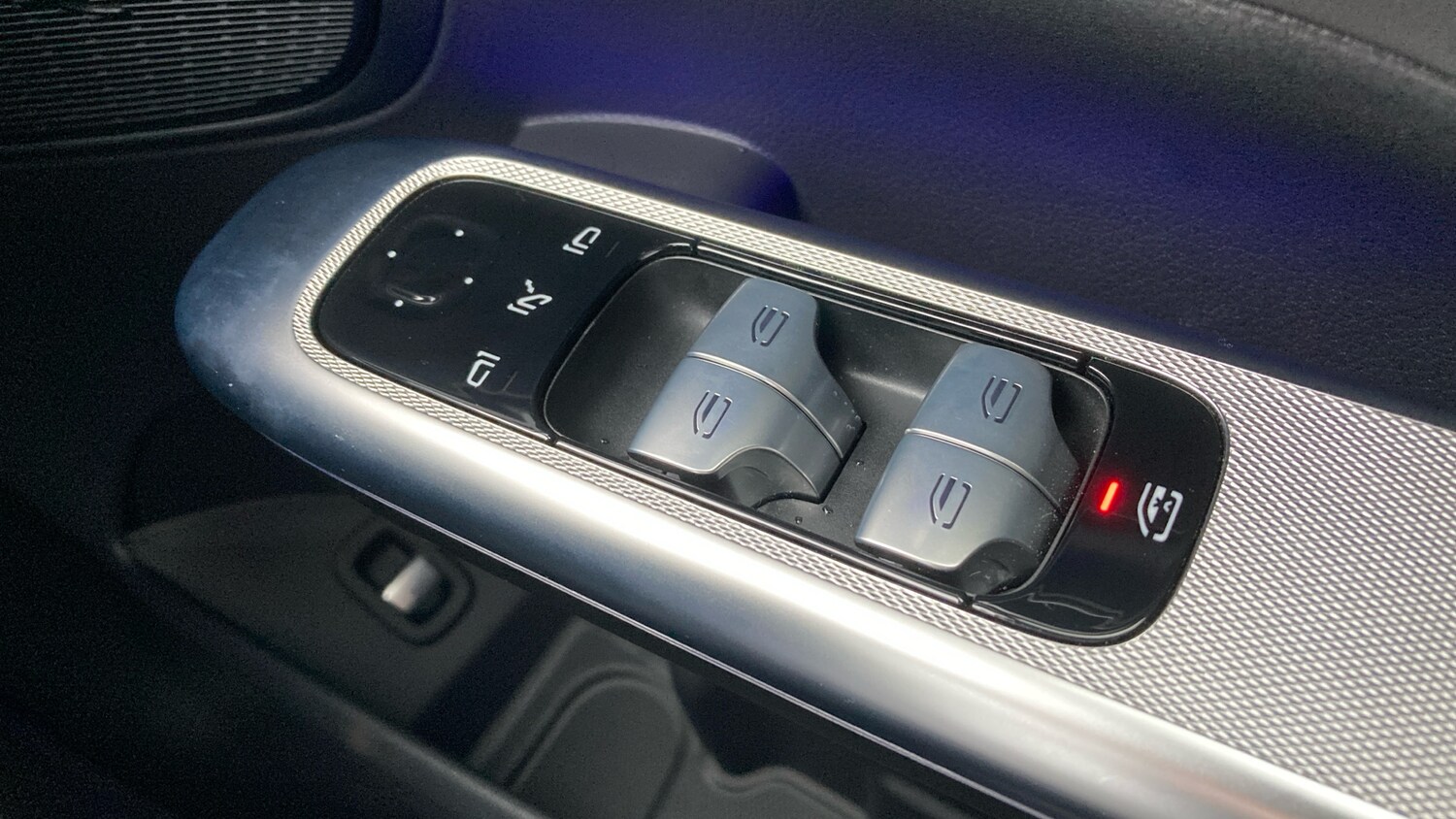 Used Mercedes-Benz GLC 2024 for sale - 77518933: Photo 32