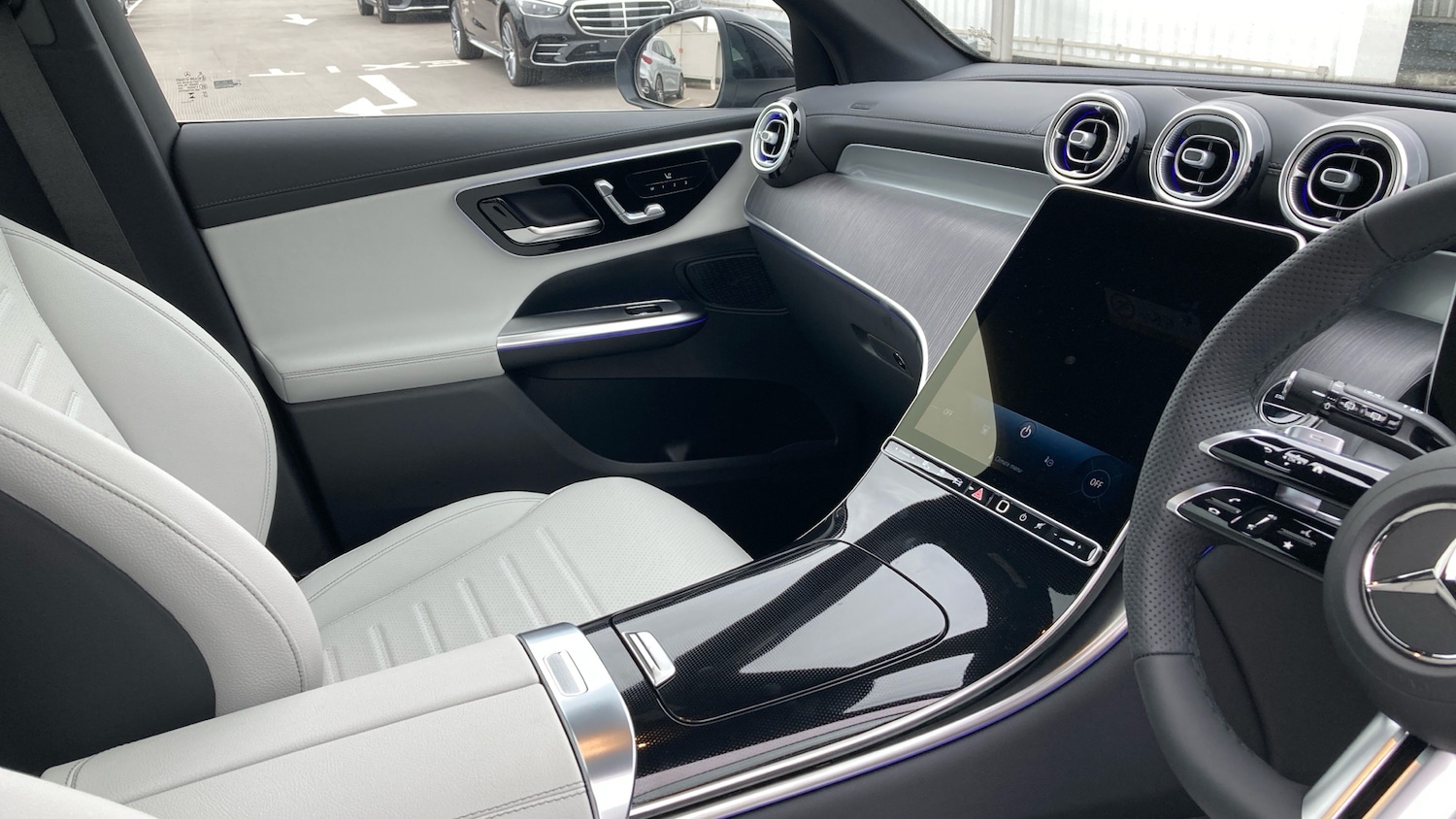 Used Mercedes-Benz GLC 2025 for sale - 77123994: Photo 14