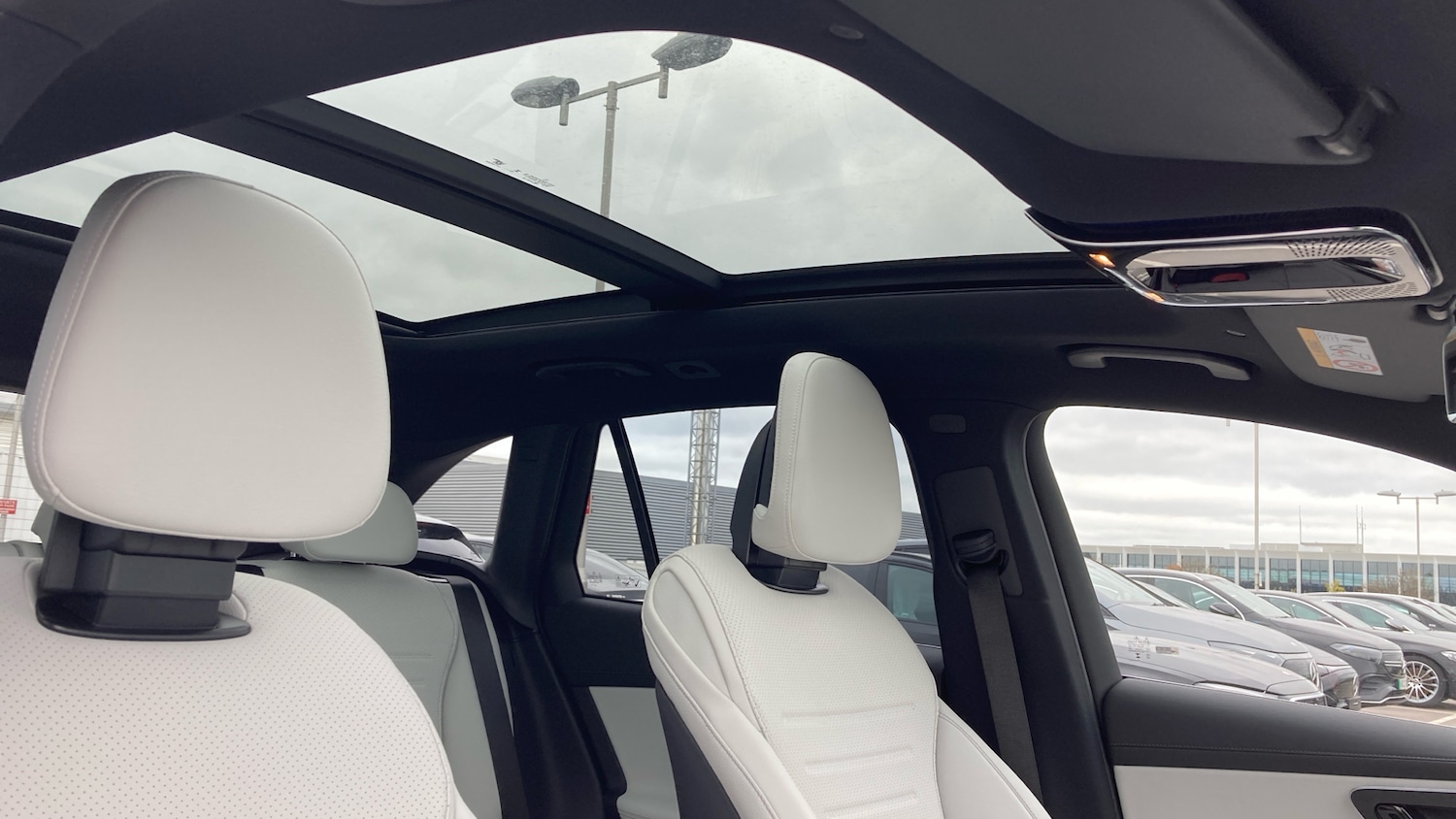 Used Mercedes-Benz GLC 2025 for sale - 77123994: Photo 33