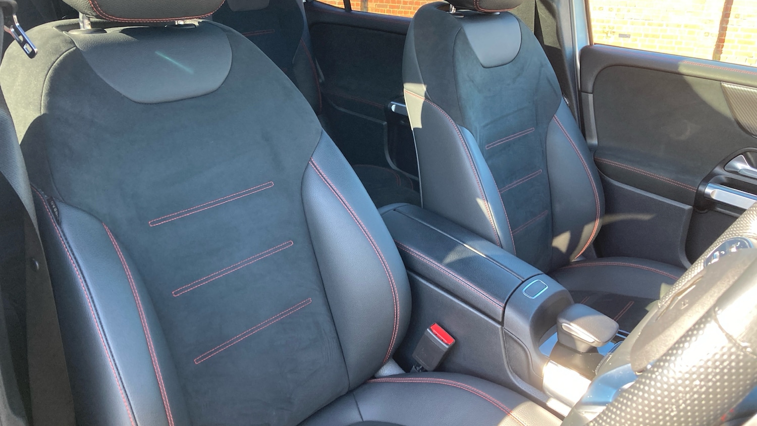 Used Mercedes-Benz GLB 2023 for sale - 78012526: Photo 30