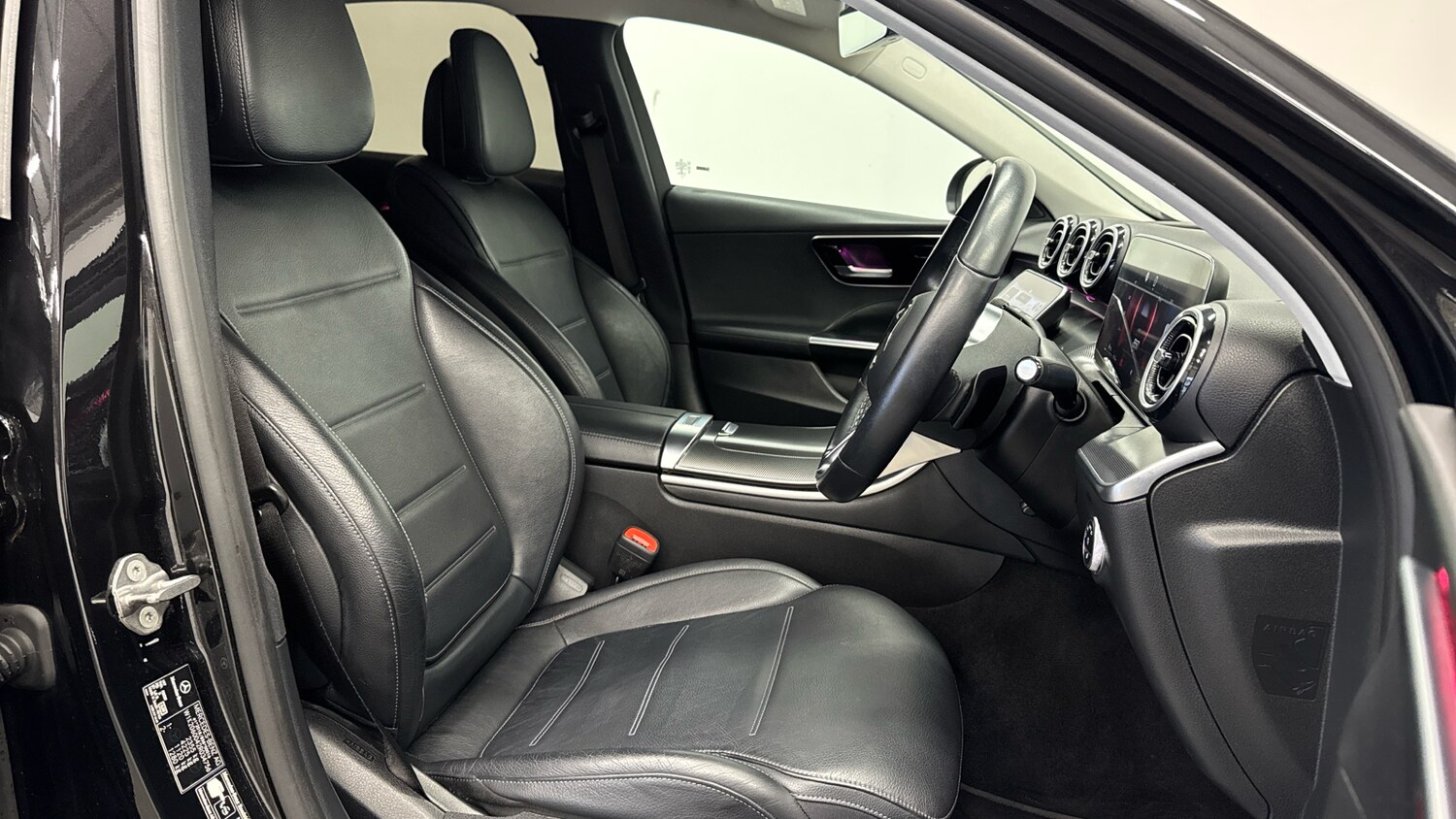 Used Mercedes-Benz C Class 2022 for sale - 77945945: Photo 27