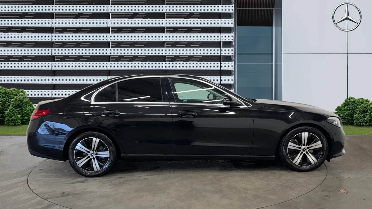 Used Mercedes-Benz C Class 2022 for sale - 77945945: Photo 5