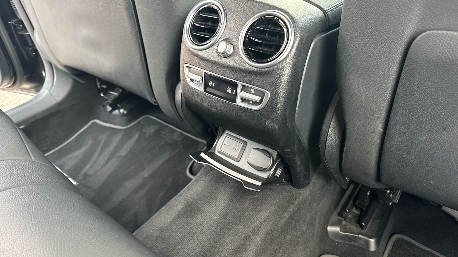 Used Mercedes-Benz GLC 2022 for sale - 77475528: Photo 34